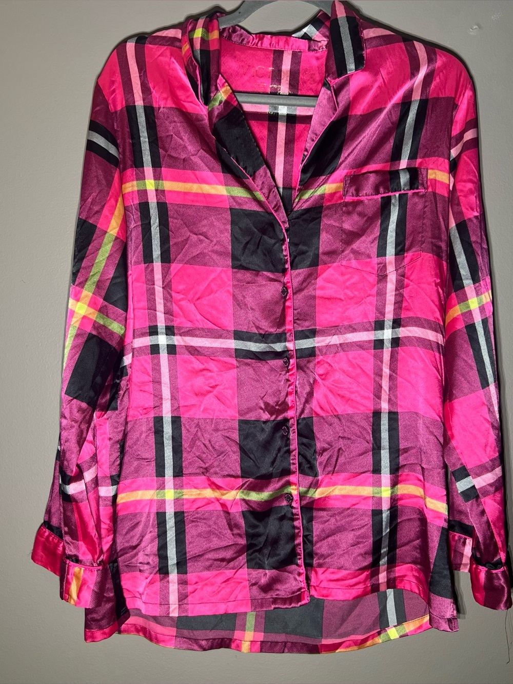 Victoria's Secret Size S Pink & Black Plaid Satin Cozy Pajama Top